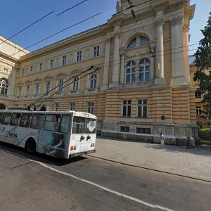 Львов, Университетская улица, 1: фото
