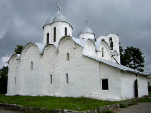 Псков, Улица Максима Горького, 1: фото