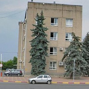 Петровская площадь азов