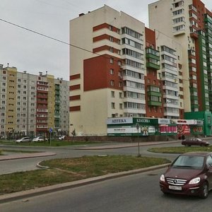 Челябинск, Улица Братьев Кашириных, 159: фото