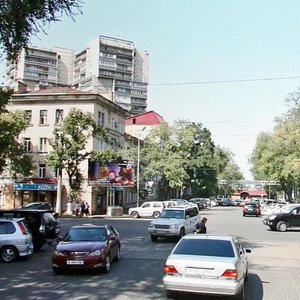 Алматы, Улица Панфилова, 111: фото