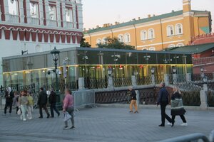 Manezhnaya Street, 2/10с2, : foto