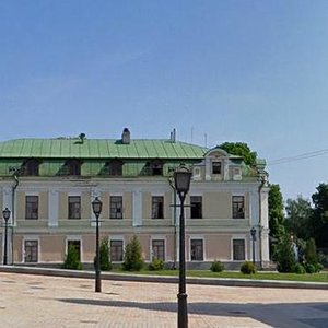 Киев, Трёхсвятительская улица, 6М: фото