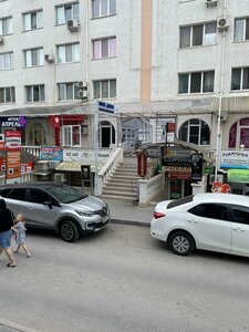 Oktyabrskoy Revolutsii Avenue, 42, : foto
