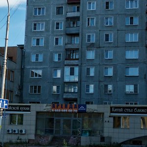 Новокузнецк, Улица Орджоникидзе, 28: фото