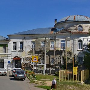 Верея, Советская площадь, 18: фото