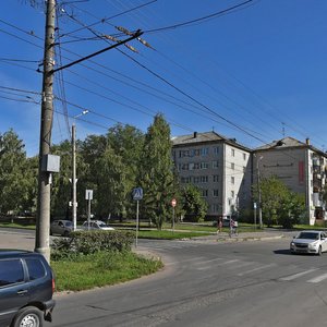 Molodyozhniy Boulevard, 17, : foto