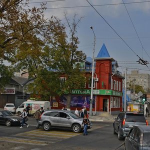 Краснодар, Улица Коммунаров, 179: фото