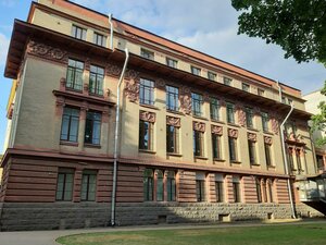 Lva Tolstogo Street, 6-8Н, Saint Petersburg: photo