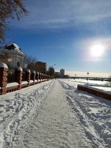 Омск, Иртышская набережная, 9: фото