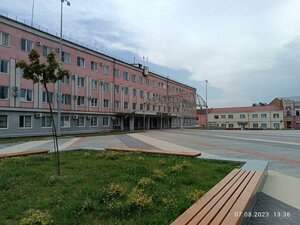 Новозыбков, Площадь Октябрьской Революции, 2: фото