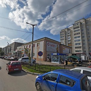 Зеленодольск, Комсомольская улица, 11: фото