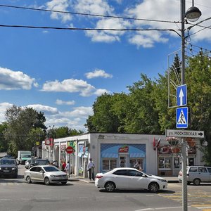 Звенигород, Московская улица, 14/20: фото