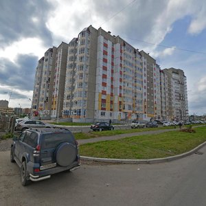 Красноярск, Улица Шумяцкого, 11: фото