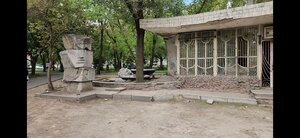 Бишкек, Улица Дюйшёнкула Шопокова, 102/1: фото