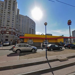 Komendantskaya square, 4, Saint Petersburg: photo