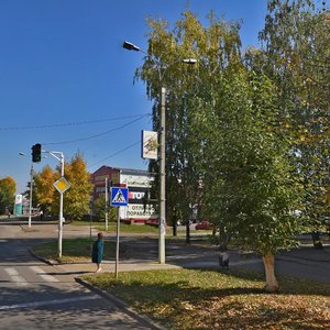 Neftyanikov Avenue, No:52А, Alabuğa: Fotoğraflar