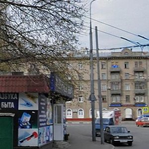 Москва, Новогиреевская улица, 49с1: фото