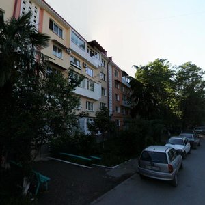 Ulitsa Revolyutsii, 15, Sochi: photo