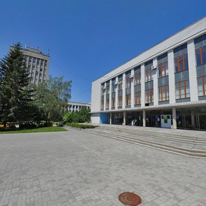 Maidan Prosvity, 2, Rivne: photo