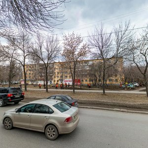 Екатеринбург, Улица Шаумяна, 90: фото