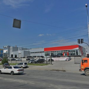 Новосибирск, Большевистская улица, 177/1: фото