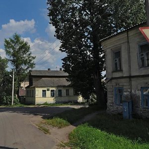 Осташков, Ленинский проспект, 5: фото