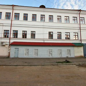 Gabdully Tukaya Street, 39/25, Kazan: photo