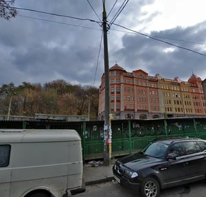 Verkhnii Val Street, 10, : foto