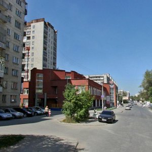 Uralskikh Rabochikh Street, 35, Yekaterinburg: photo