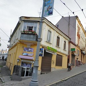 Holovna vulytsia, 3, Chernivtsi: photo