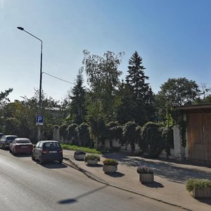 Khadi Taktasha Street, 112А, Kazan: photo