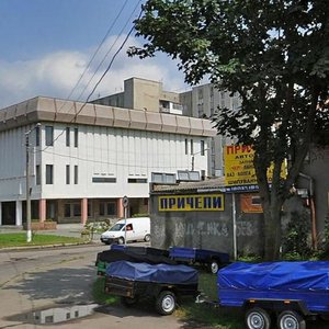 Ивано‑Франковск, Набережная Василия Стефаника, 42: фото