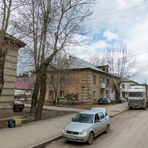 Екатеринбург, Улица Бакинских Комиссаров, 127: фото