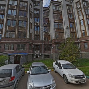 Mullanura Vakhitova Street, 10, Kazan: photo