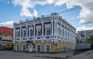 Барнаул, Улица Льва Толстого, 15: фото