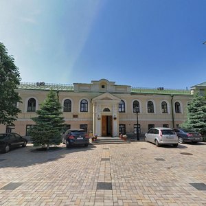 Trokhsvyatytelska Street, 8 ، كييف: صورة