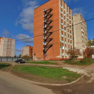 Ярославль, Улица Труфанова, 34к3: фото