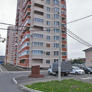 Краснодар, Улица Володи Головатого, 174: фото