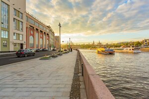 Raushskaya Embankment, 10, Moscow: photo