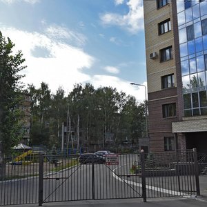 Adelya Kutuya Street, 5, Kazan: photo