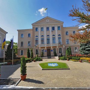 Lystopadova vulytsia, 5, : foto
