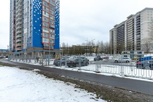 Srednerogatskaya Street, 8к1, : foto