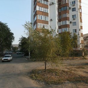 Sen-Simona Street, 33к1, Astrahan: photo