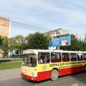 Тюмень, Улица Республики, 243/1: фото