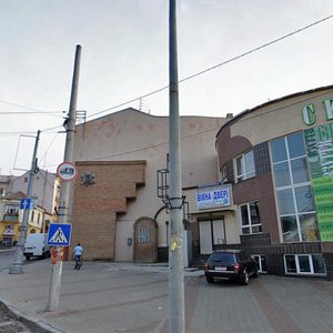 Holovna vulytsia, 2, Chernivtsi: photo