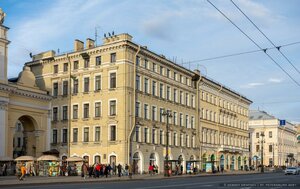 Nevskiy Avenue, 32-34, Saint Petersburg: photo