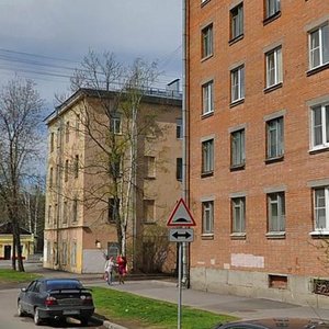 Veleschinskogo Street, 19, Kronstadt: photo