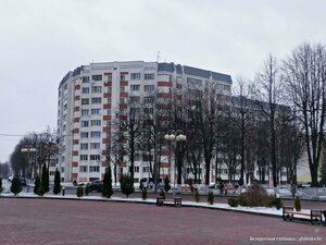 Komsomolskaya ulitsa, 1, Kalinovichi: photo