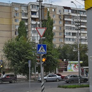Саратов, Улица имени А.К. Серова, 3: фото
